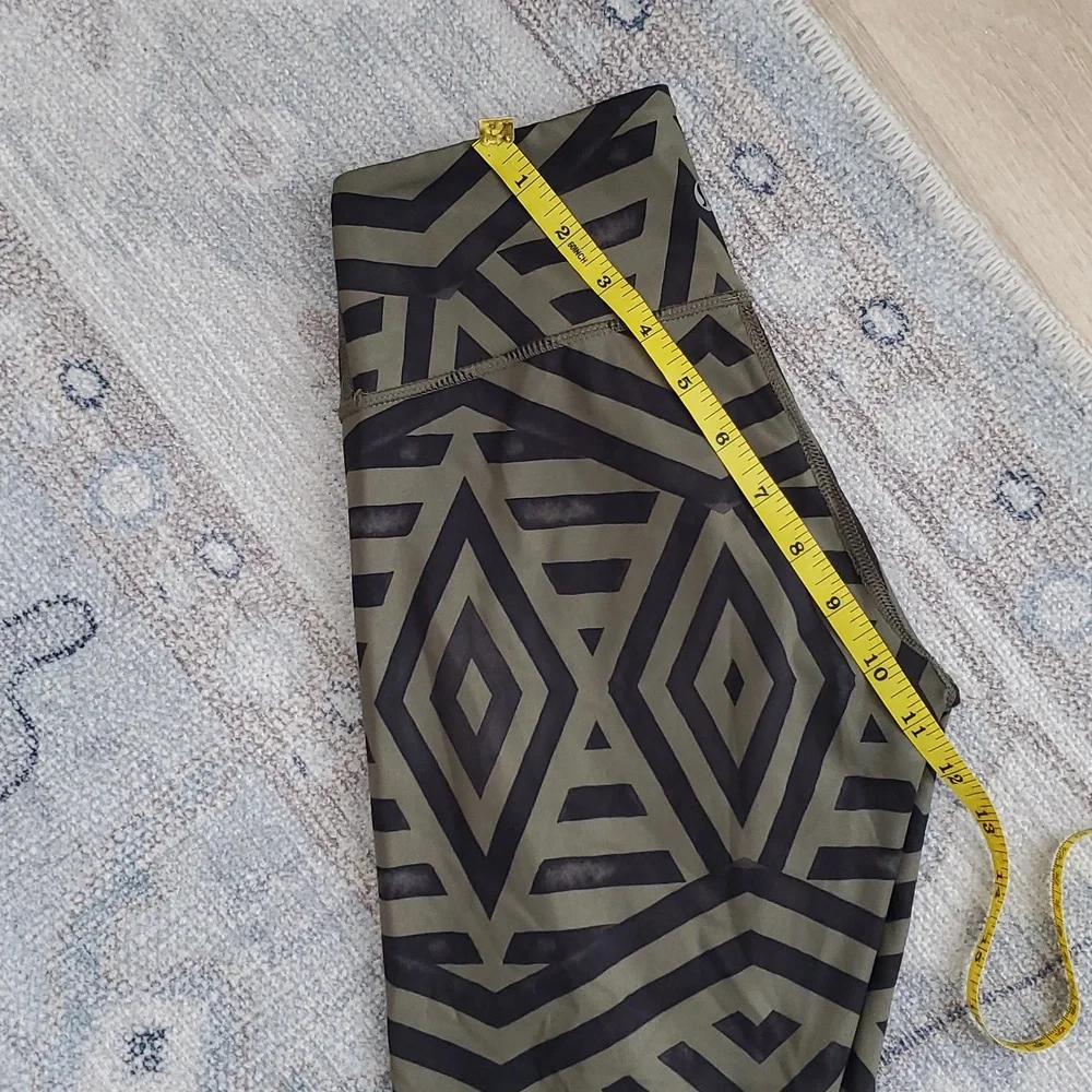 Lululemon Wunder Under Athletic Leggings Chevron Shuffle Fatigue Green Black Sz4